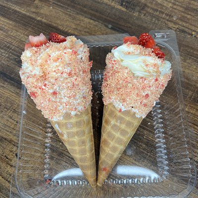Cheesecake Cones 