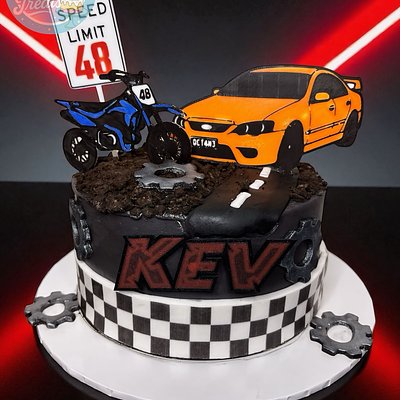 Short Size Themed Cake