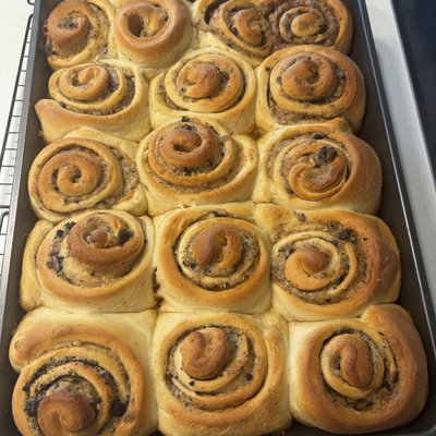 Cinnamon Rolls - 4pc