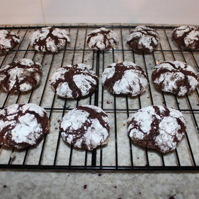 Chocolate Crinkle Cookies