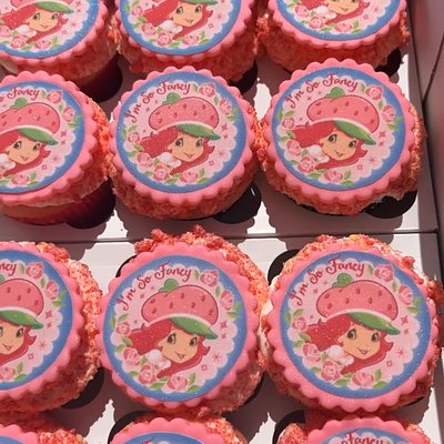 Custom Cupcakes (12)