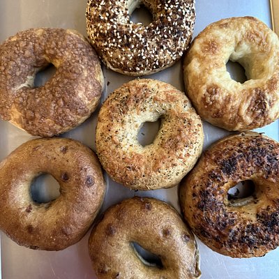 6 Cinnamon Crunch Sourdough Bagels