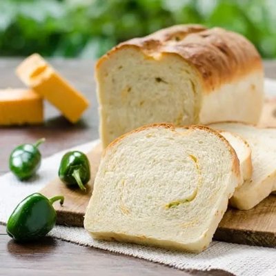 Cheddar Jalapeño Sourdough Sandwich Bread