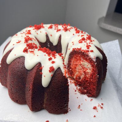 Red Velvet Cheesecake Pound Cake 
