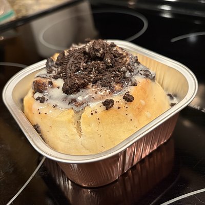 Oreo Cinnamon Rolls - 4pk