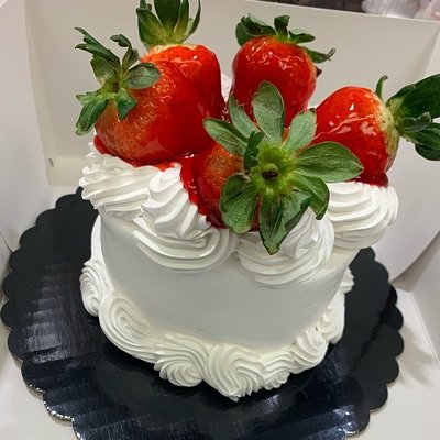 4 Inch Mini Cake 4-8 Servings