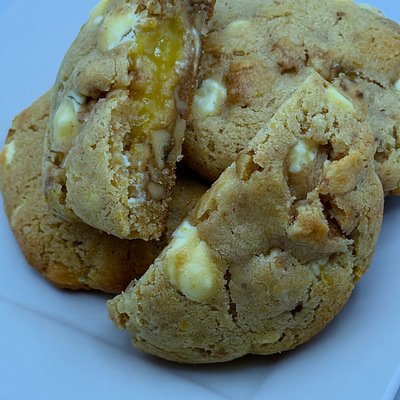 Lemon Stuffed Cookie