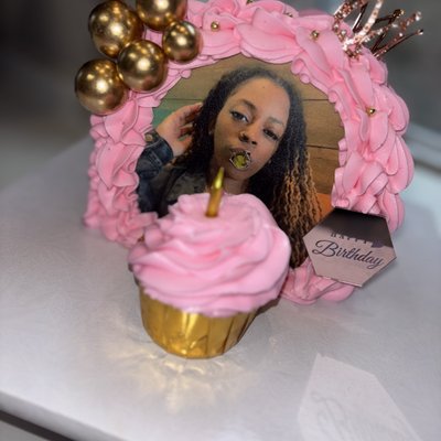 Glitter Blow Cake 