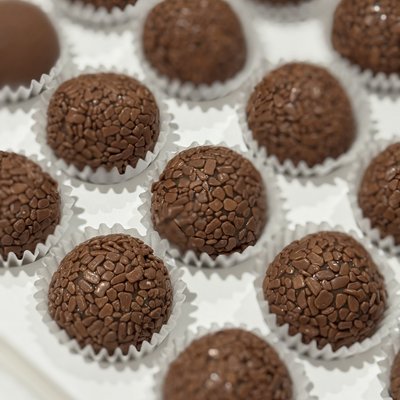 Gift box with 10 brigadeiros