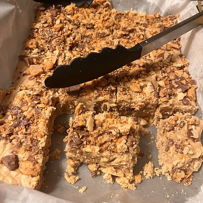 Peanut Butter Fudge With Butterfinger 