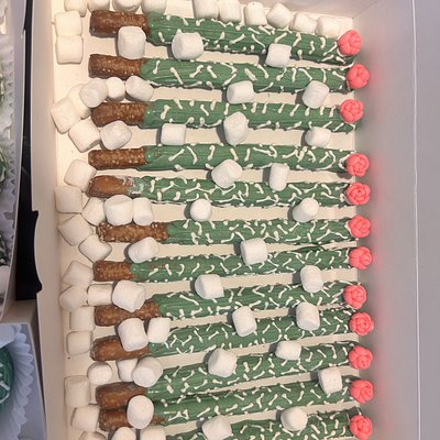Dessert Delights (8 Dozens)