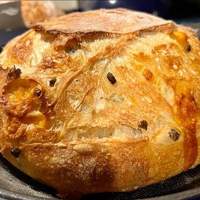 Jalapeño Cheddar Sourdough 