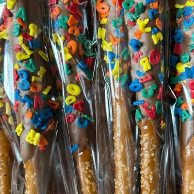 Teacher Appreciation Pretzel Rods- 6 