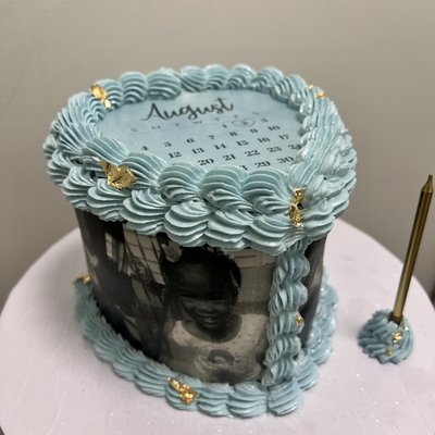Heart Cake 8-10 (BURN AWAY OR EDIBLE IMAGE WRAPPED)