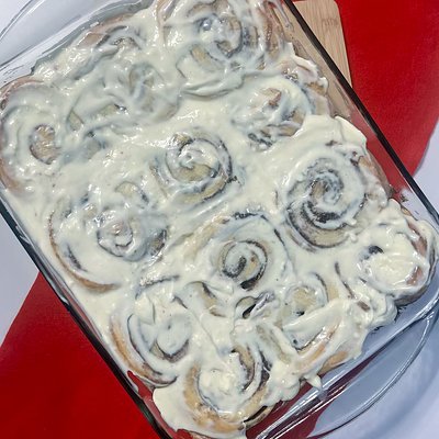 1/2 Dozen Cinnamon Rolls