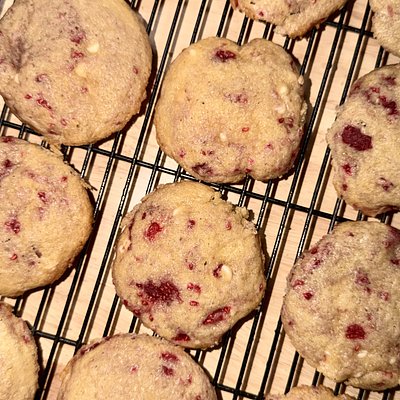 White Chocolate Raspberry Sourdough Cookies (12ct)