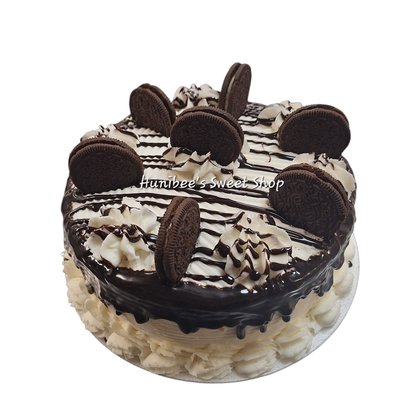 9in Double Oreo Cream Cake (Feeds 12-16 People)