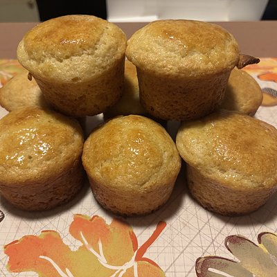 Honey Butter Cornbread Muffins (6 Count) 