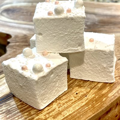 Almond Wedding Cake Marshmallows