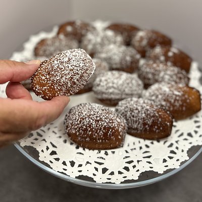 French Madeleines - Party Box - 2 Dozen