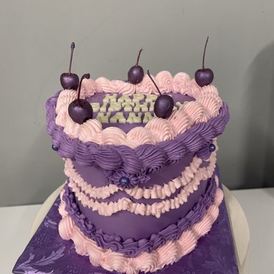 Lambeth/Vintage Cake