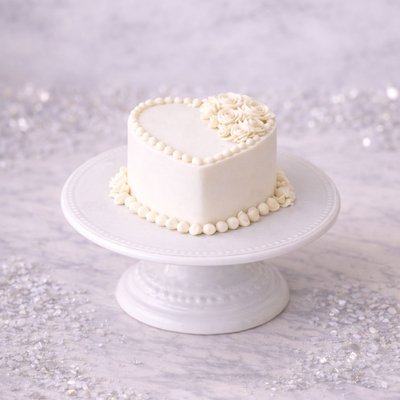 Custom 5" Bento Heart Cake