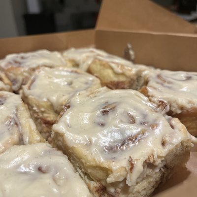 Gluten Free Cinnamon Rolls (6) 