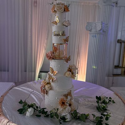 5 Tier Cake - Feeds 230