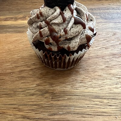 Signature Cupcake: Cookies And Cream 