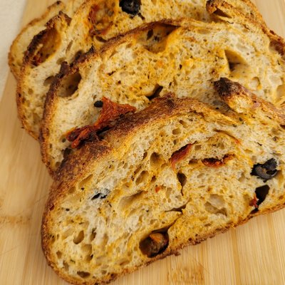 sundried tomato and olive sourdough loaf