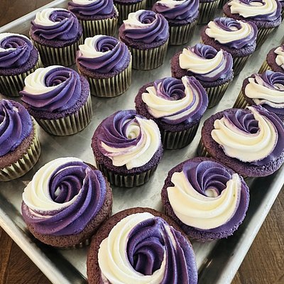 Ube cupcakes