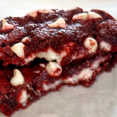 Cheesecake Stuffed Red Velvet Cookies