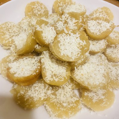 Hawaiian Butter Cake Bites And Cupcakes 