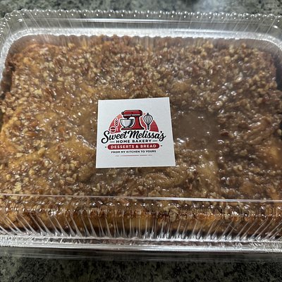 Cinnamon Roll Cake With Butter Pecan Glaze