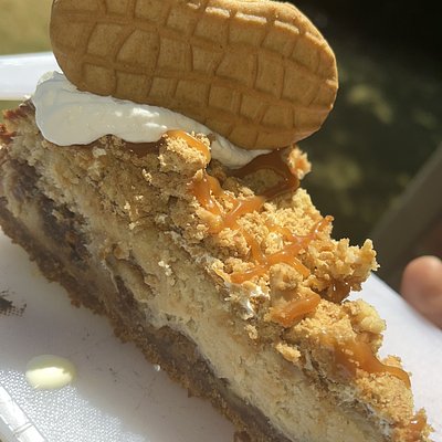 Nutter Butter Cheesecake