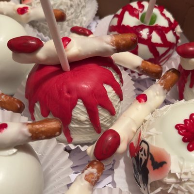 (12ct) Dozen Themed Chocolate Apples