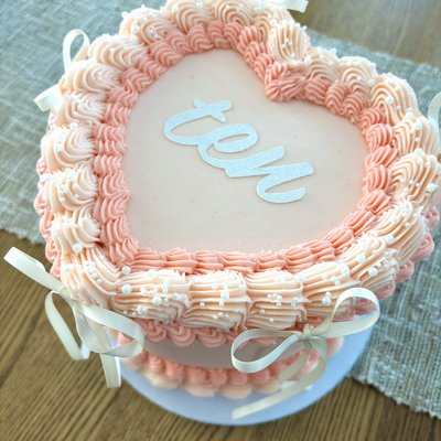 Sweetheart cake 