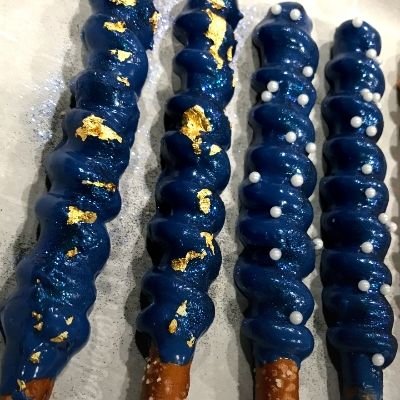 Dipped Pretzel Rods w/caramel