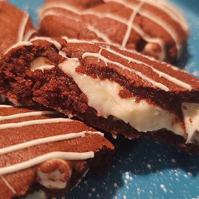 Velvet & Cream Cookie