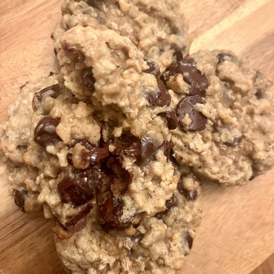 SOURDOUGH OATMEAL CHOCOLATE CHIP