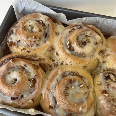 Milk Bread Cinnamon Rolls 