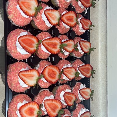 Strawberry Shortcake Cupcakes 