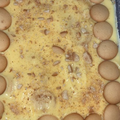 Large Banana Pudding 