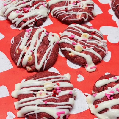 Red Velvet White Chocolate Chip Cookie 