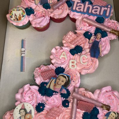 Cupcake Cakes