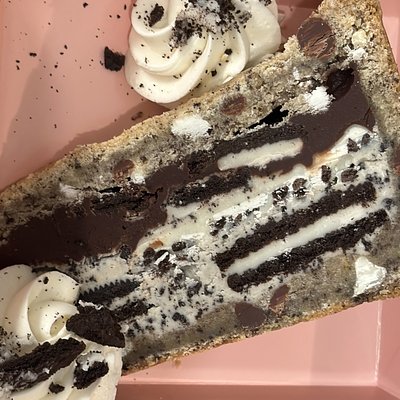9” Oreo Cookie Pie 