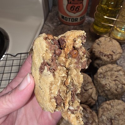 Cowboy Cookies