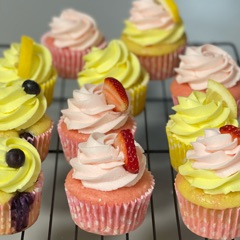 Cupcakes Gourmet Flavors  (1 Doz) 