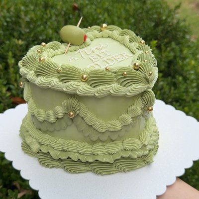1 Tier 6” Heart 