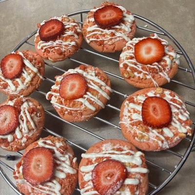 Strawberry Crunch Cookie